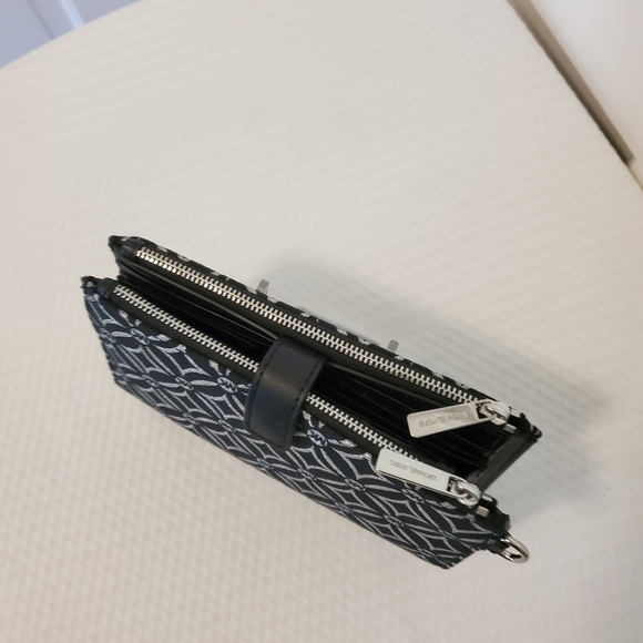 MICHAEL KORS Jet Set Double Zip Cell Phine Wallet Black & Silver - Picture 3 of 10